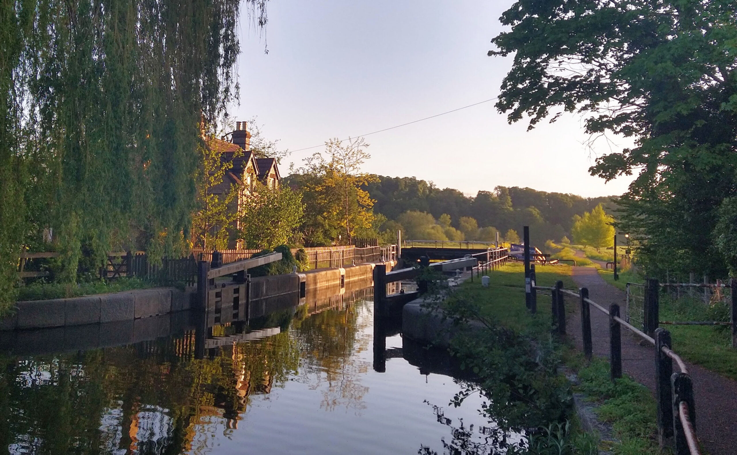 river lea in the sunrise